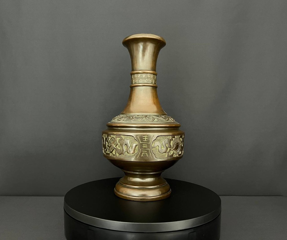 Grande vase en bronze décoré de motifs archaïsants, Chine-photo-2
