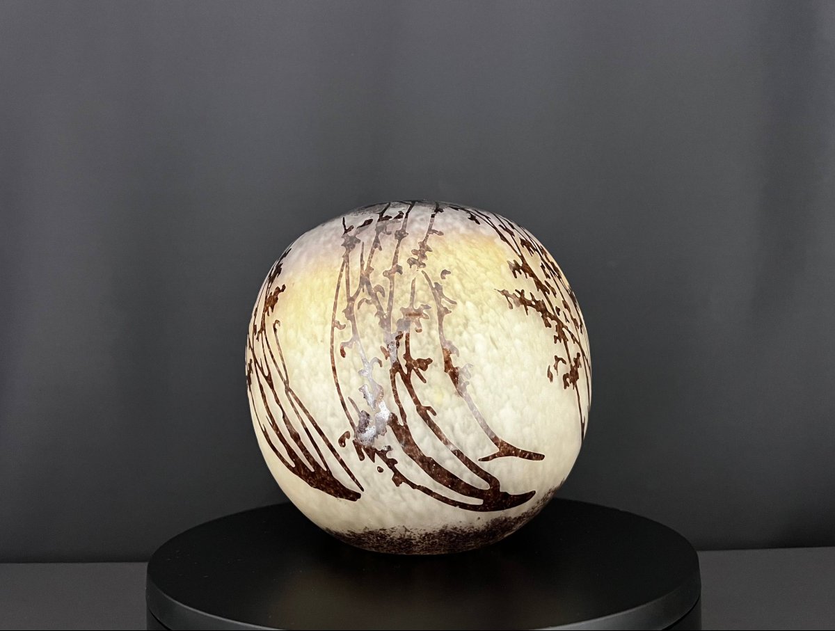 Multi-layered Glass Ball Vase With Engraved Decoration Of Flowering Branches, Nancy School-photo-5