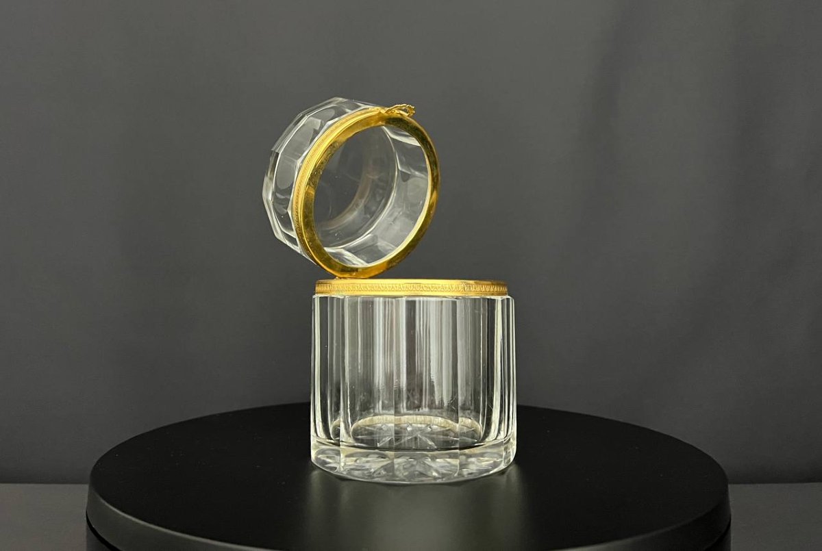 Boîte en cristal taillé et bronze doré, style Louis XVI-photo-3