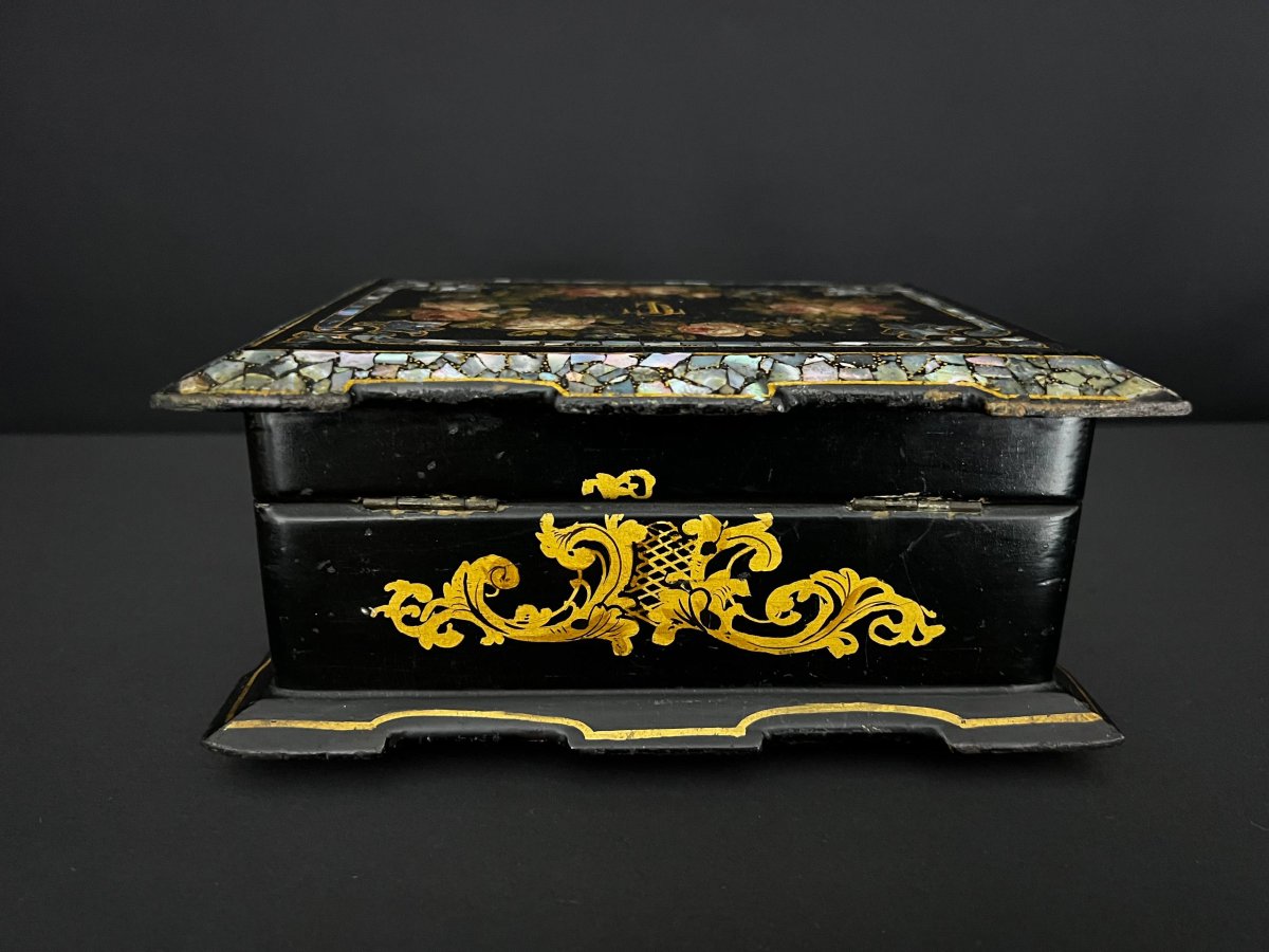 Boîte à bijoux, époque Napoléon III, décor floral peint à la main et incrustations de nacre -photo-4