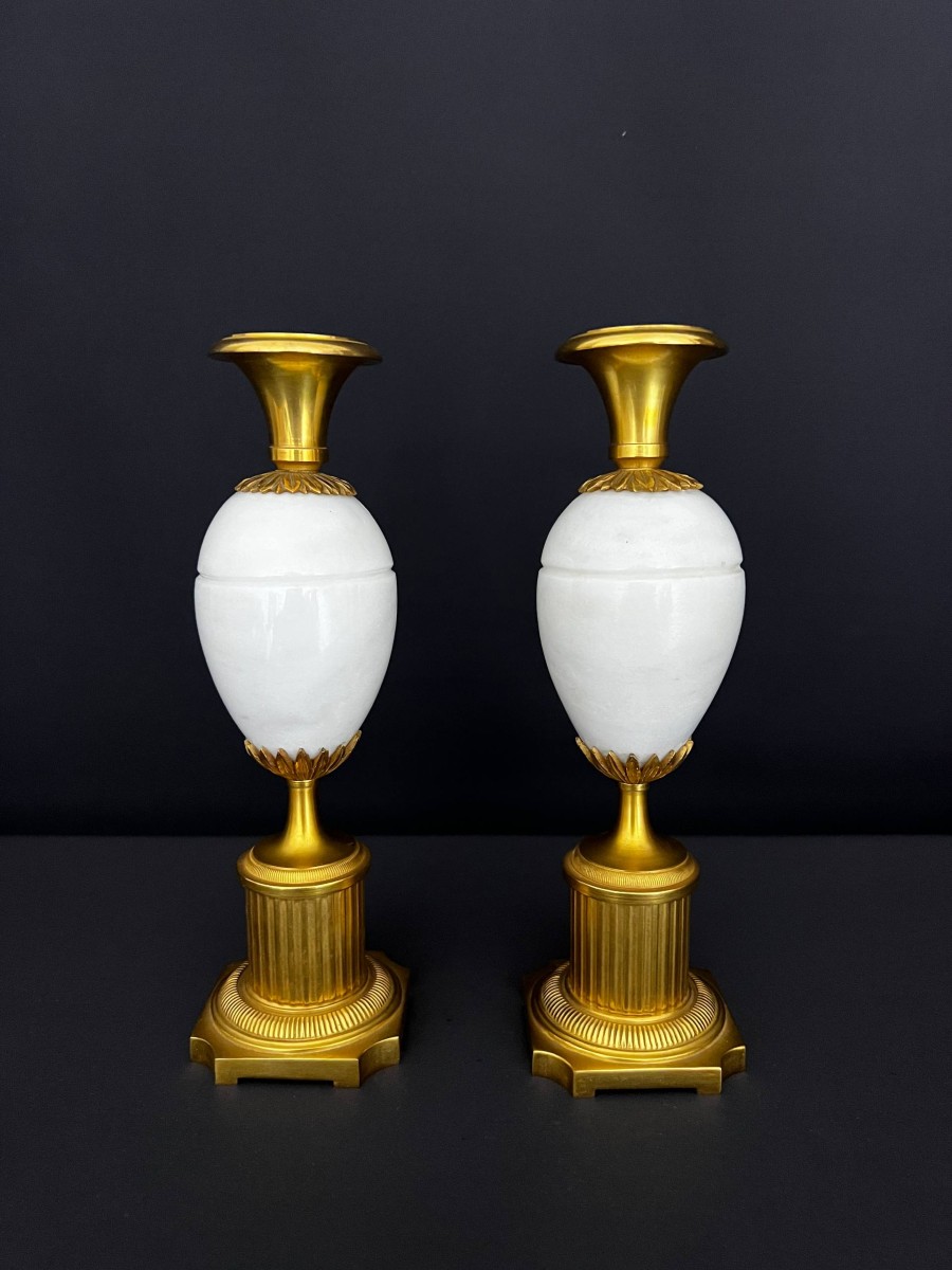 Pair Of Ornamental Vases In Gilt Bronze And White Marble – Empire Style