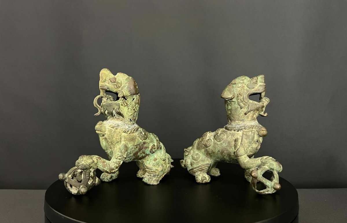 Pair Of Vietnamese Guardian Lions In Patinated Bronze-photo-4