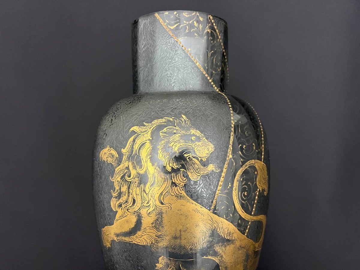 Grand vase balustre en verre gravé et doré-photo-1