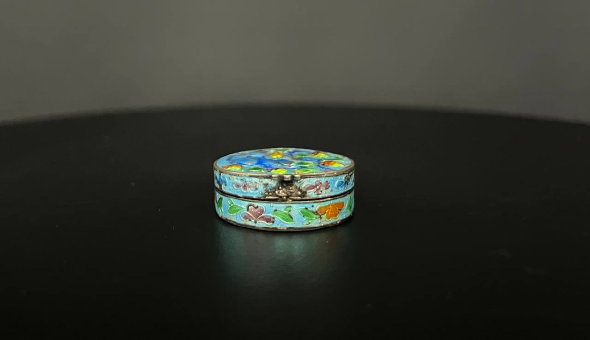 Miniature Cloisonné Enamel Silver Box – Squirrel And Grapes – Late 19th / Early 20th Century-photo-2
