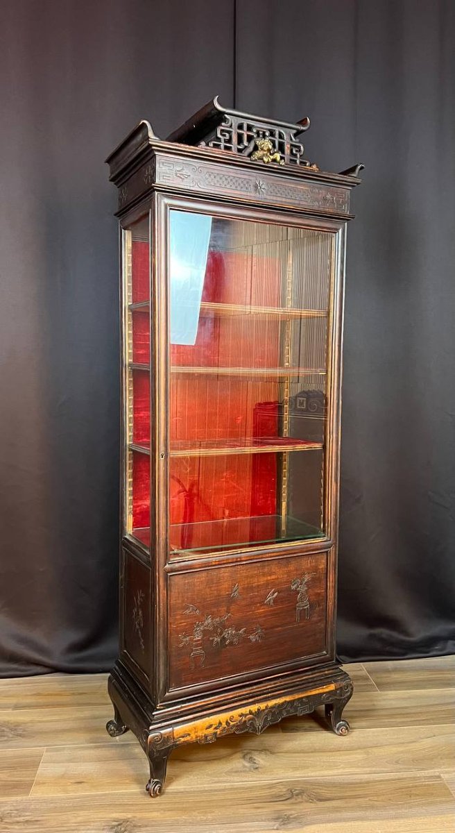 Antique Asian Display Case In Carved Wood-photo-2