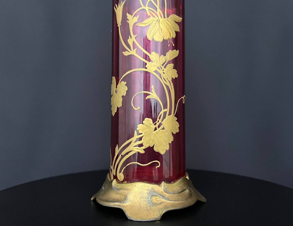 Vase en cristal rubis doré, monture en bronze, attribué à Baccarat-photo-4
