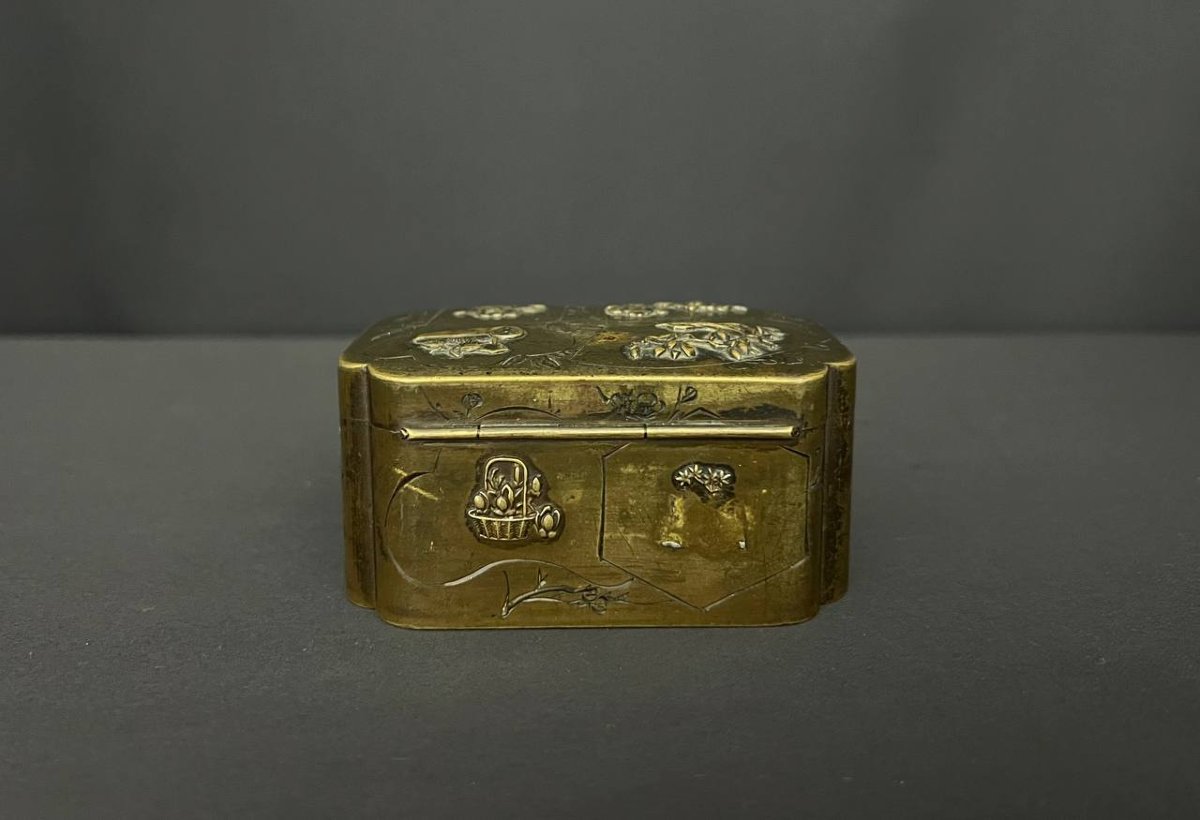 Japanese Bronze Box, Dating From The Meiji Period (1868–1912).-photo-3