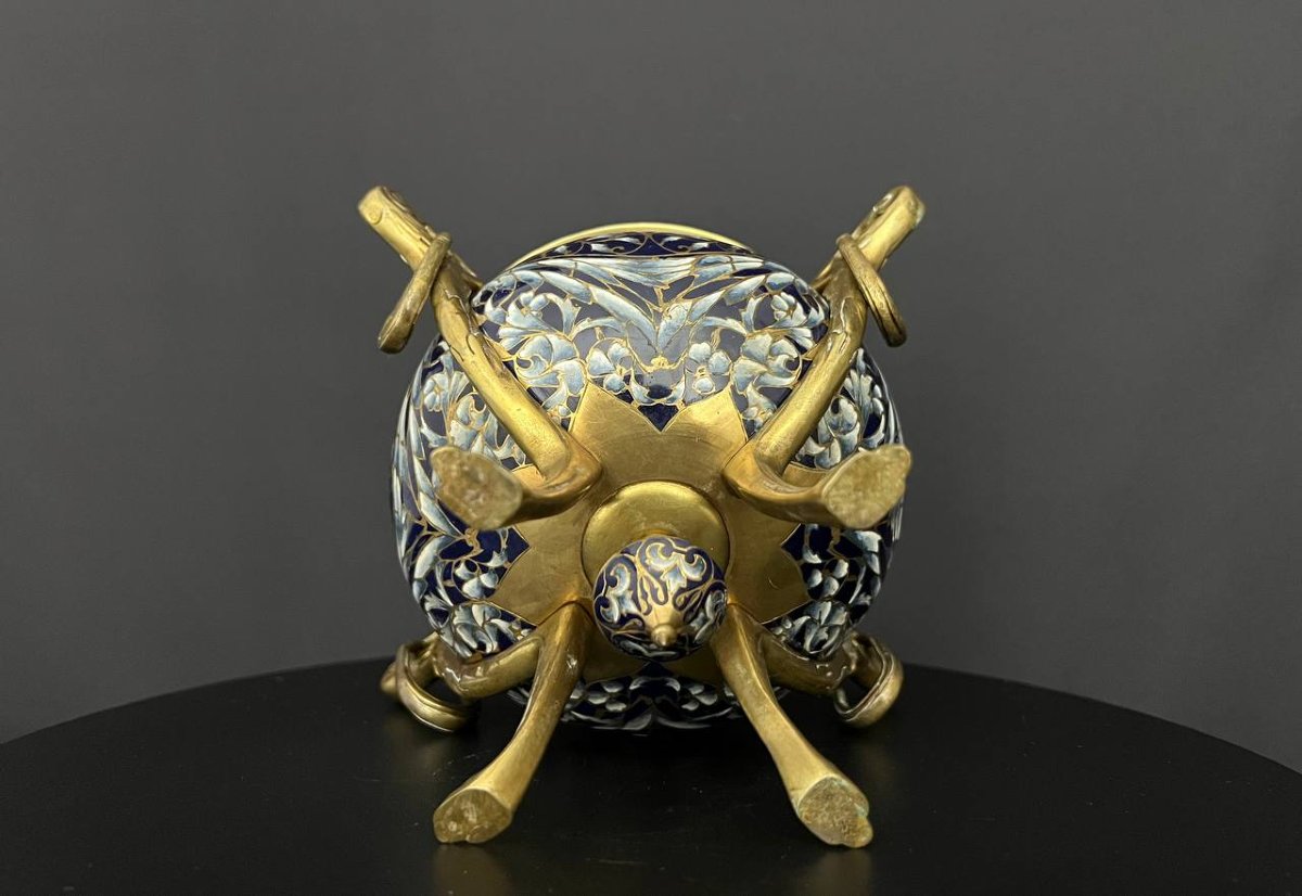 Coupe couverte en bronze à émaux cloisonnés-photo-1