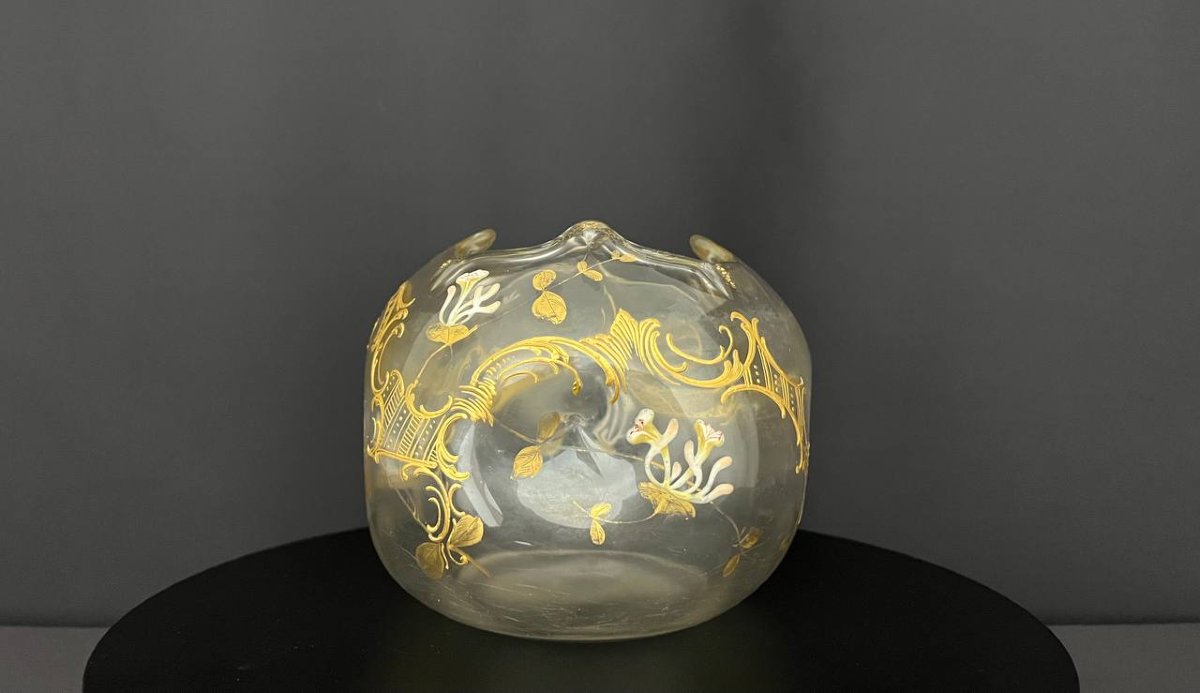 Vase ancien forme boule en verre émaillé et doré, décor floral, vers 1900-photo-1