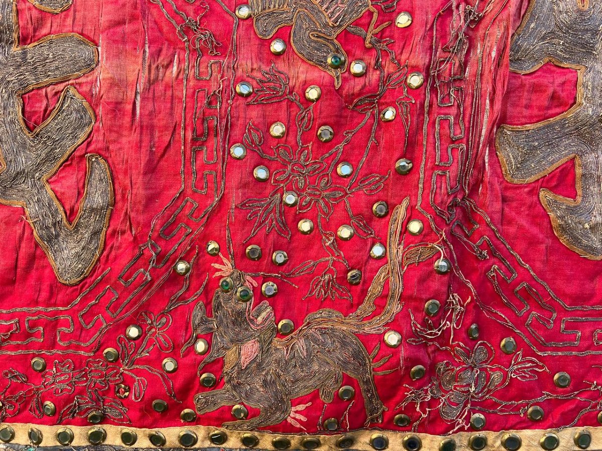 Bannière textile chinoise en soie brodée – fin XIXe / début XXe siècle-photo-2