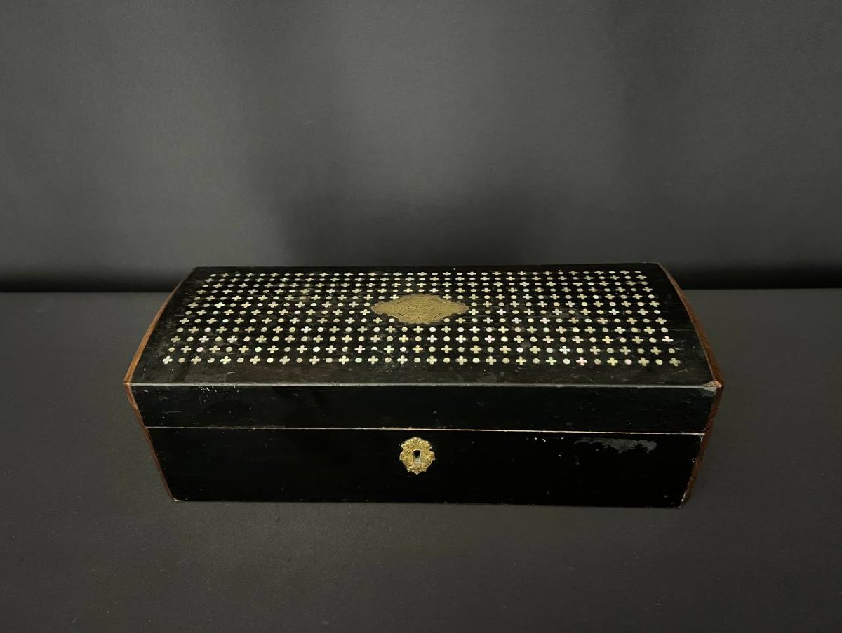 Antique Glove Box In Blackened Wood And Mother-of-pearl Marquetry, 19th Century-photo-3