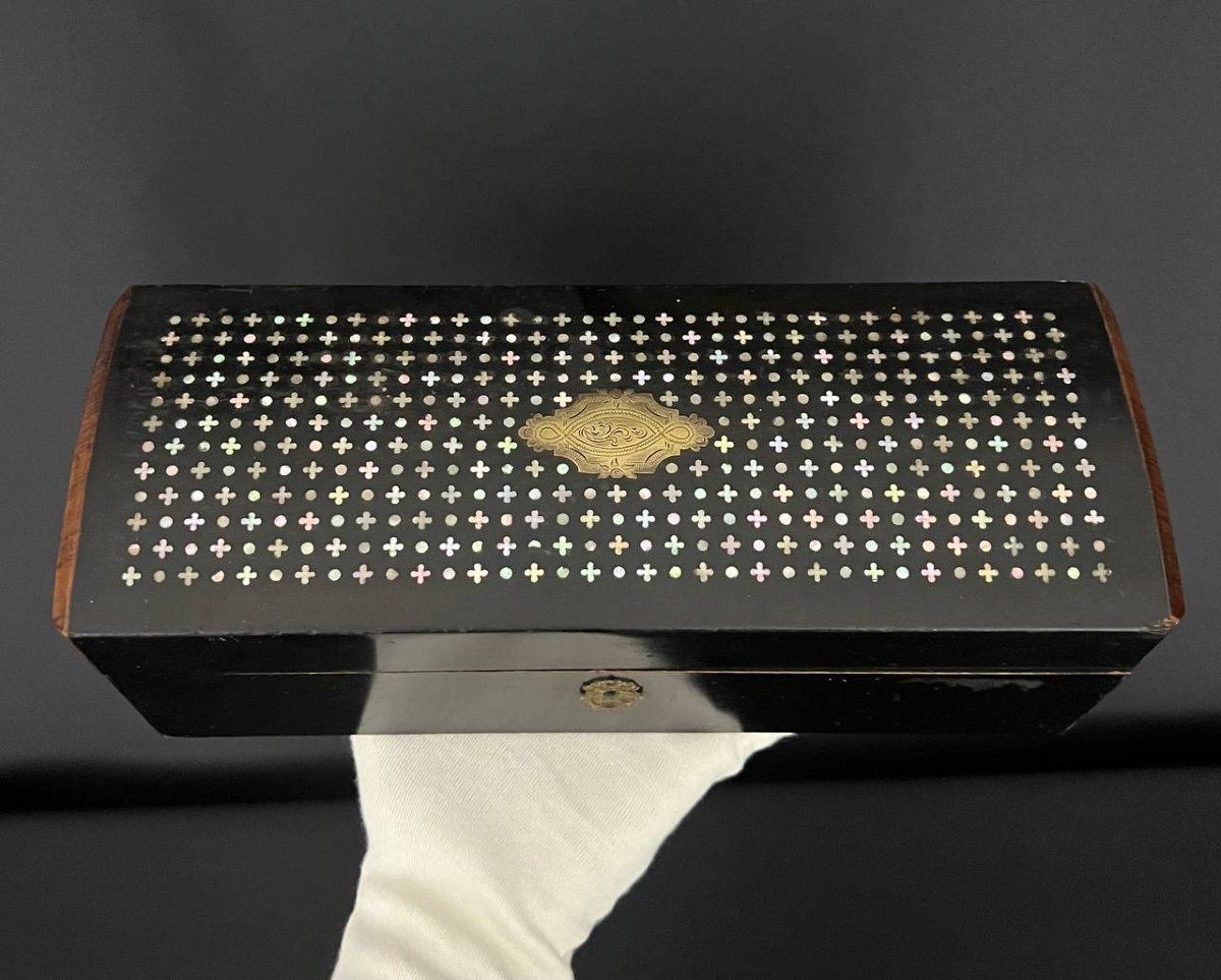 Antique Glove Box In Blackened Wood And Mother-of-pearl Marquetry, 19th Century-photo-3