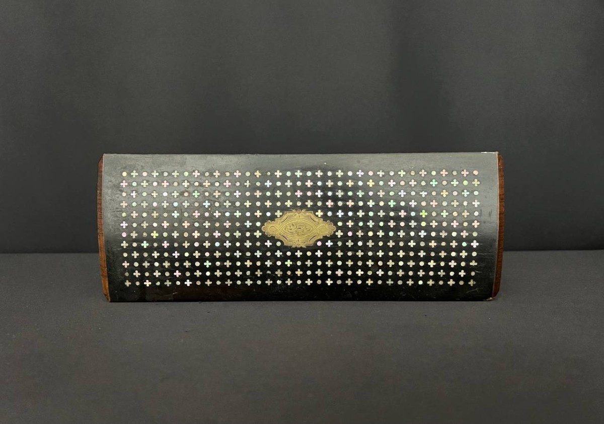 Antique Glove Box In Blackened Wood And Mother-of-pearl Marquetry, 19th Century