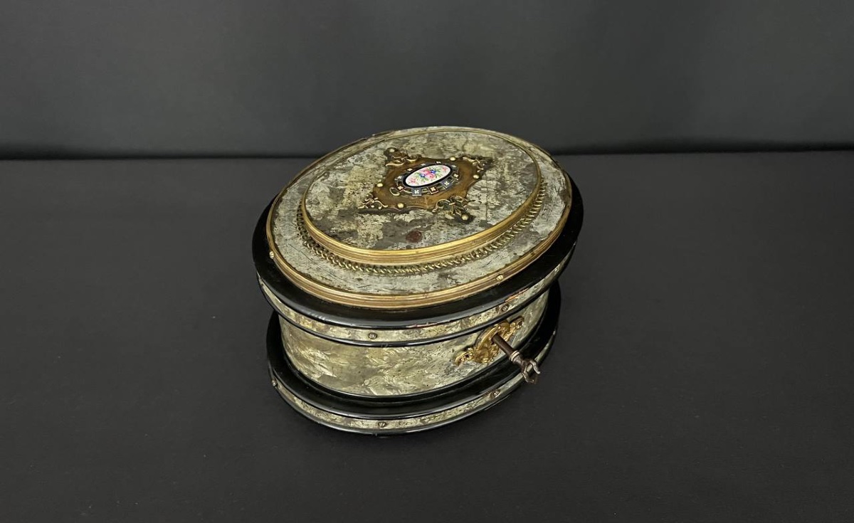 Boîte à bijoux Napoléon III ovale en bois noirci-photo-4