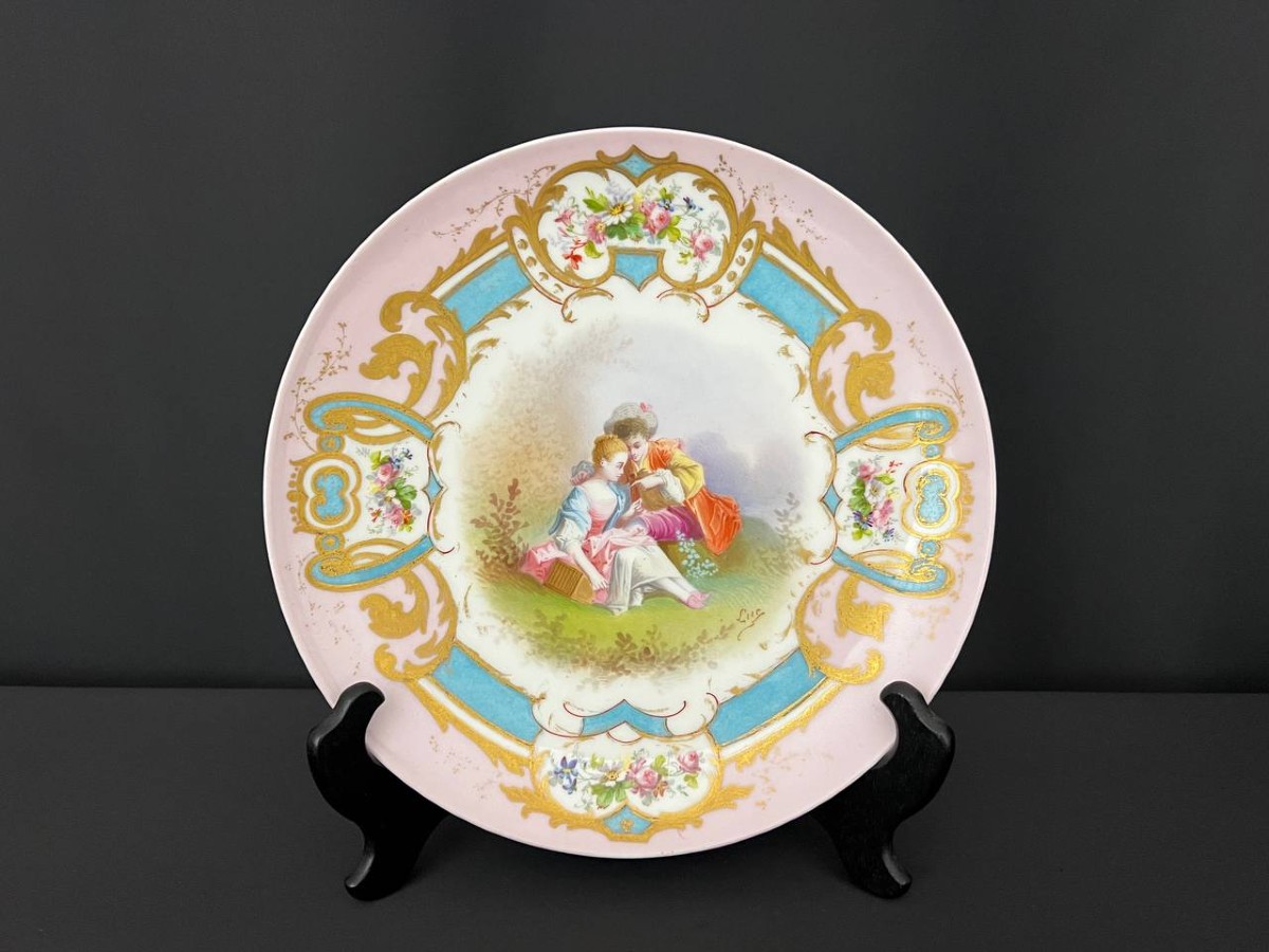 Assiette en porcelaine française, décor romantique peint à la main