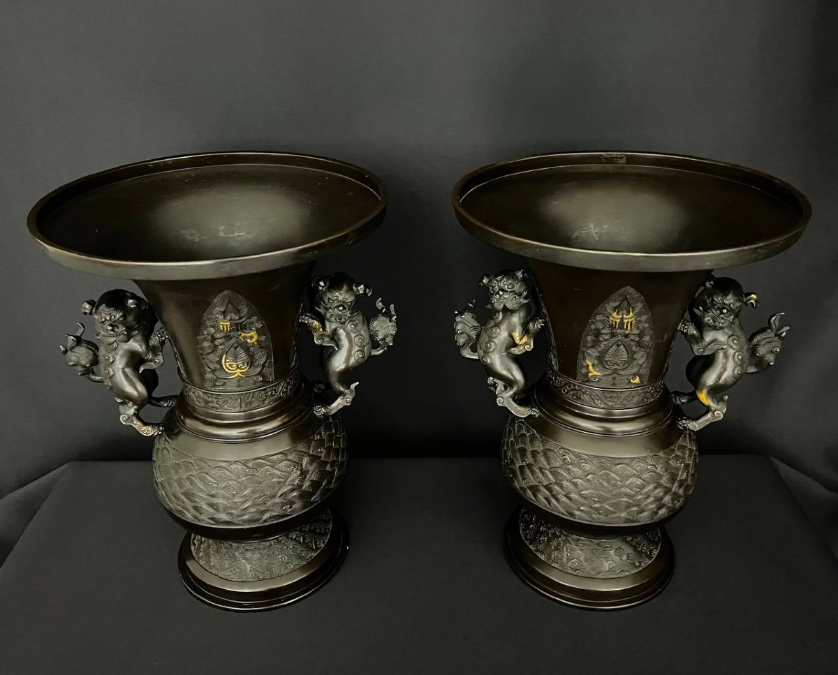Paire de vases en bronze, Japon, période Meiji (1868–1912)-photo-2