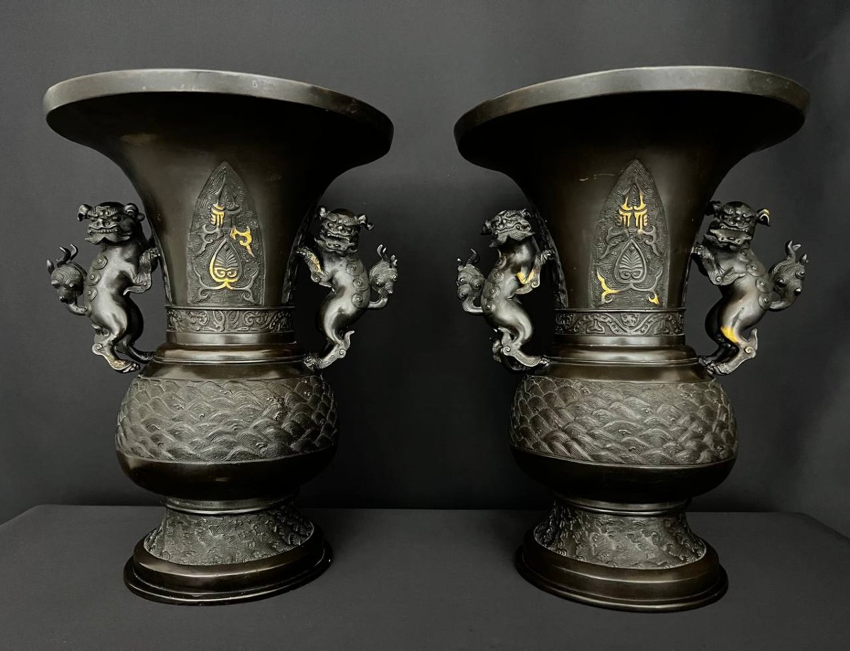 Paire de vases en bronze, Japon, période Meiji (1868–1912)-photo-3
