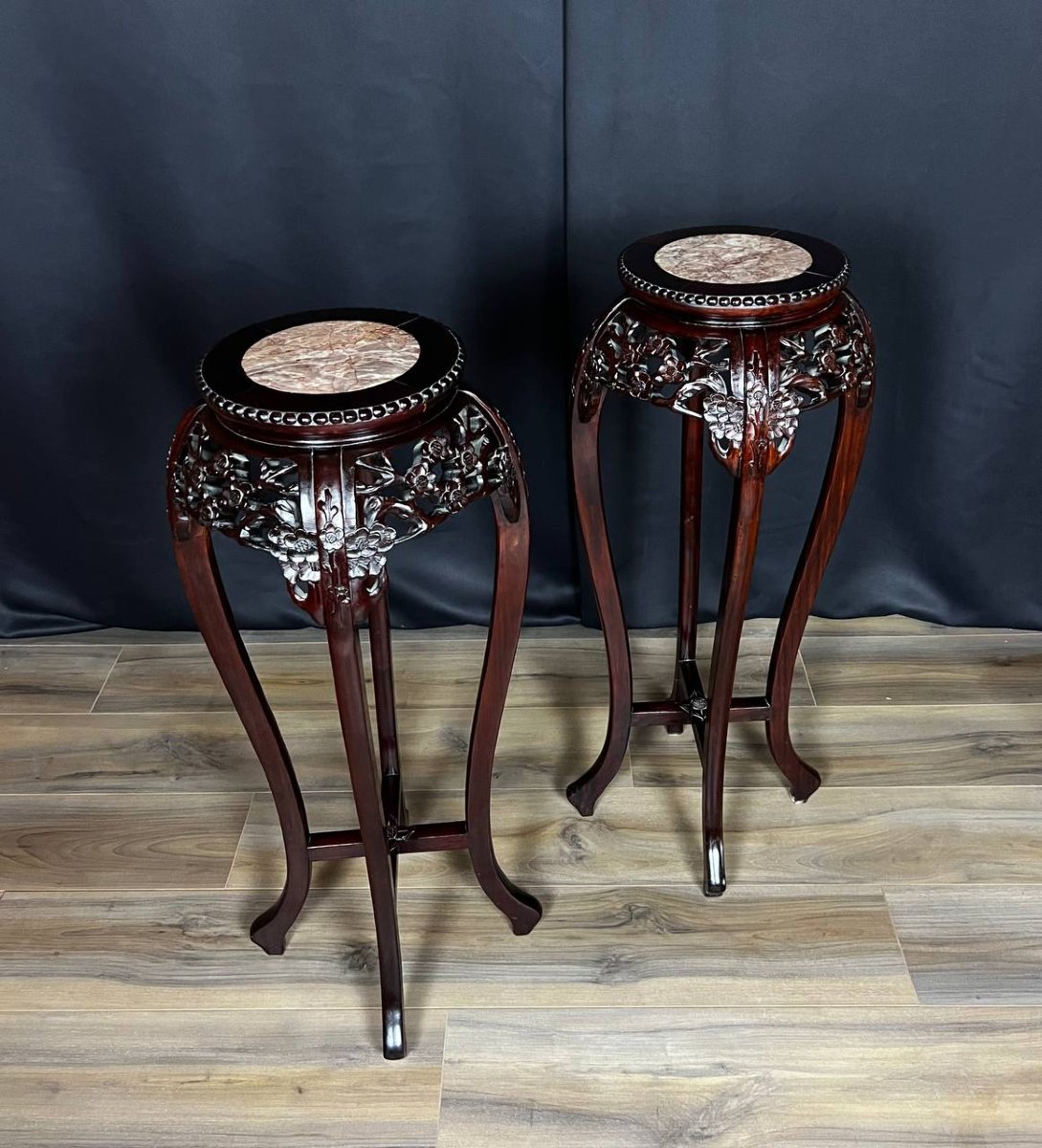 Pair Of Chinese Side Tables In Carved Wood And Marble-photo-5