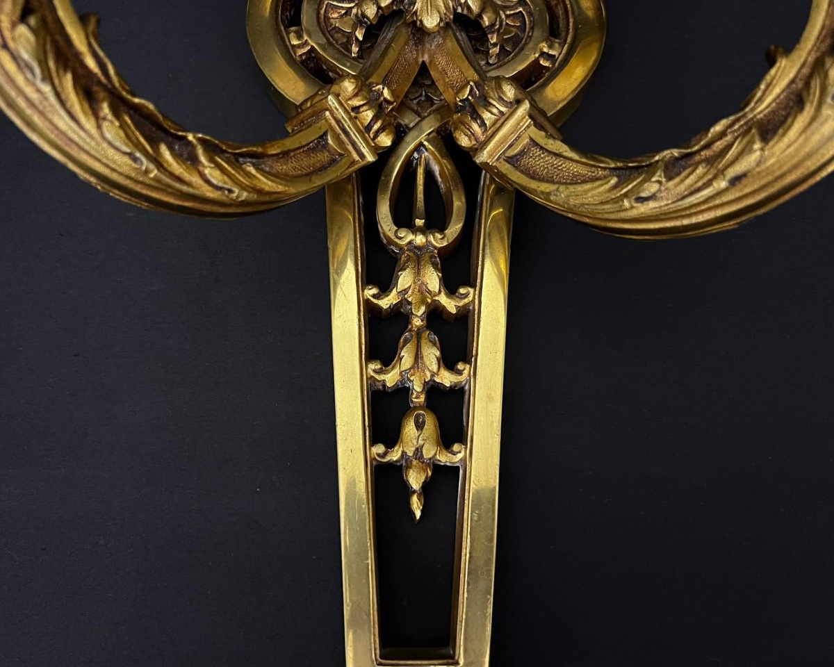 Grande paire d’appliques murales en bronze doré de style Louis XVl-photo-3