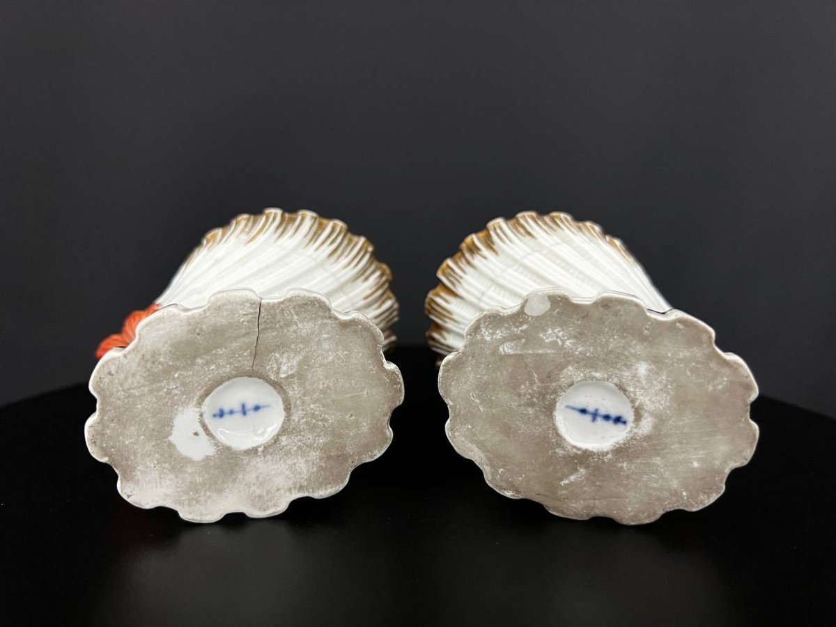 Paire de coupes en porcelaine figurative aux poissons, décor oiseaux, style Meissen-photo-6