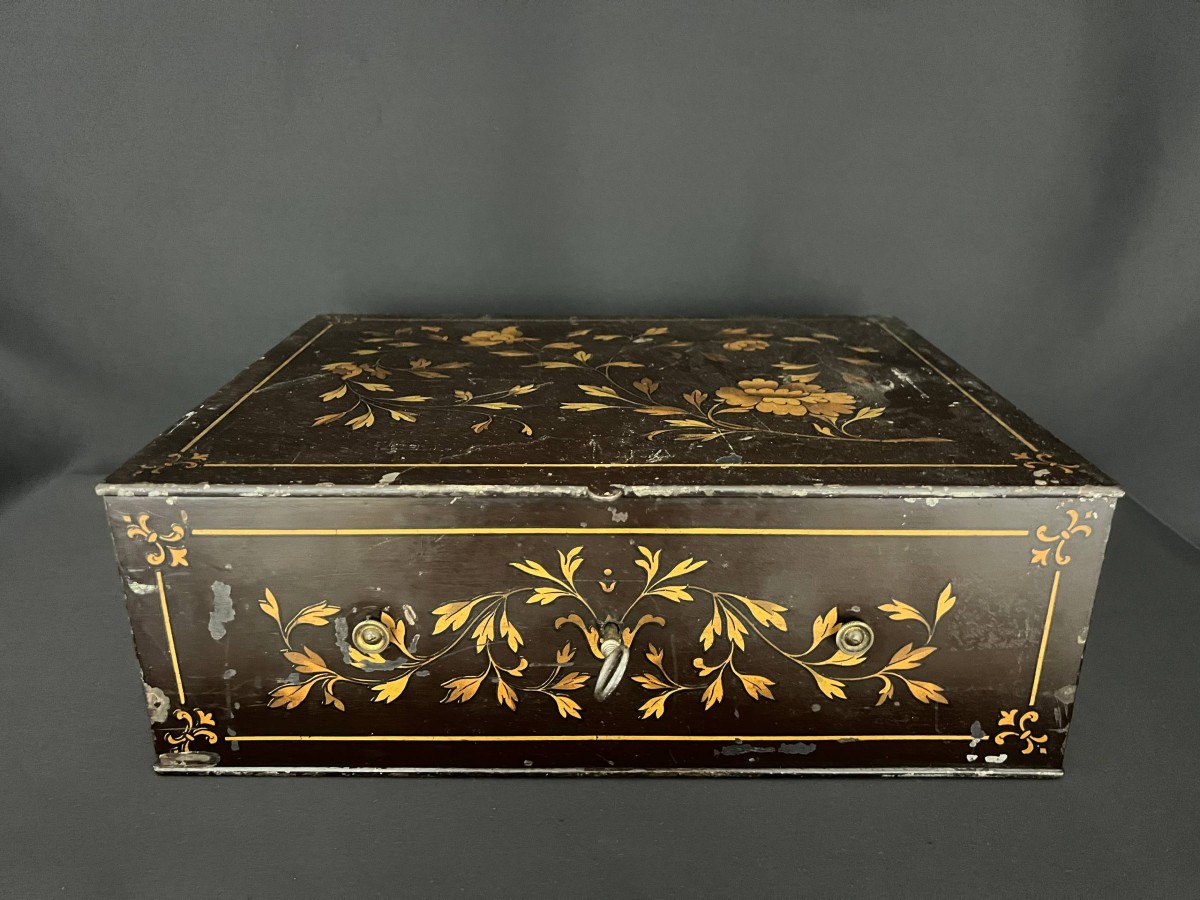 Coffre-fort ancien Fichet à Paris à double sécurité.