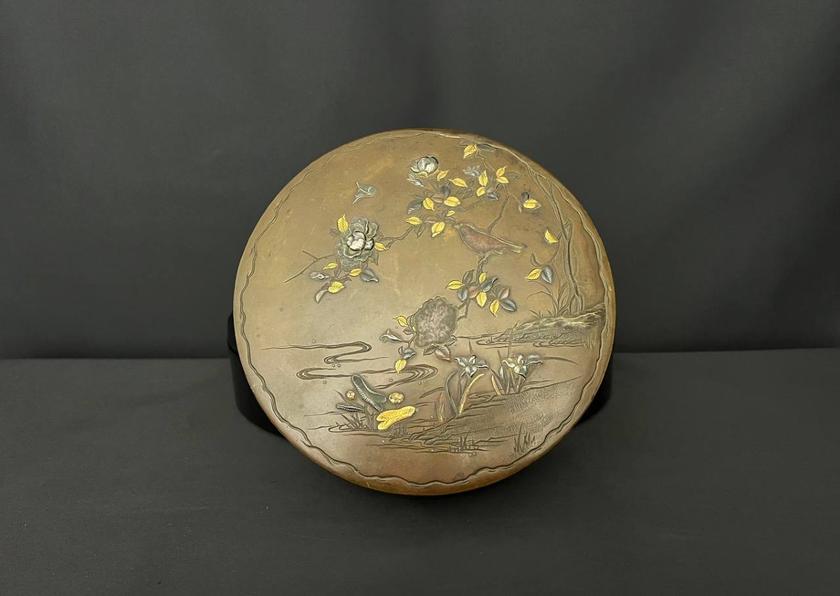 Large Meiji Japanese Box Signed Yoshimichi Kyoto