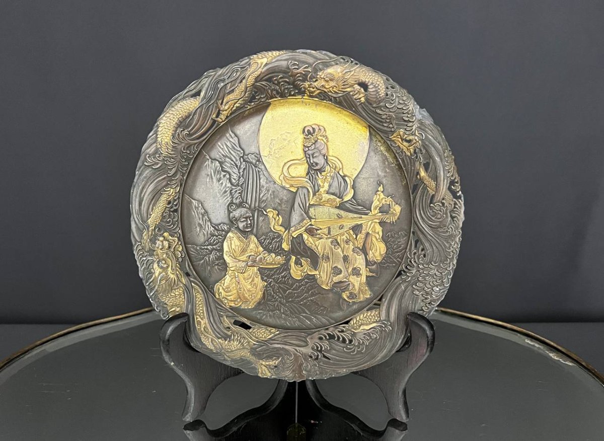 Élément décoratif japonisant ancien en bronze à décor de dragons-photo-3