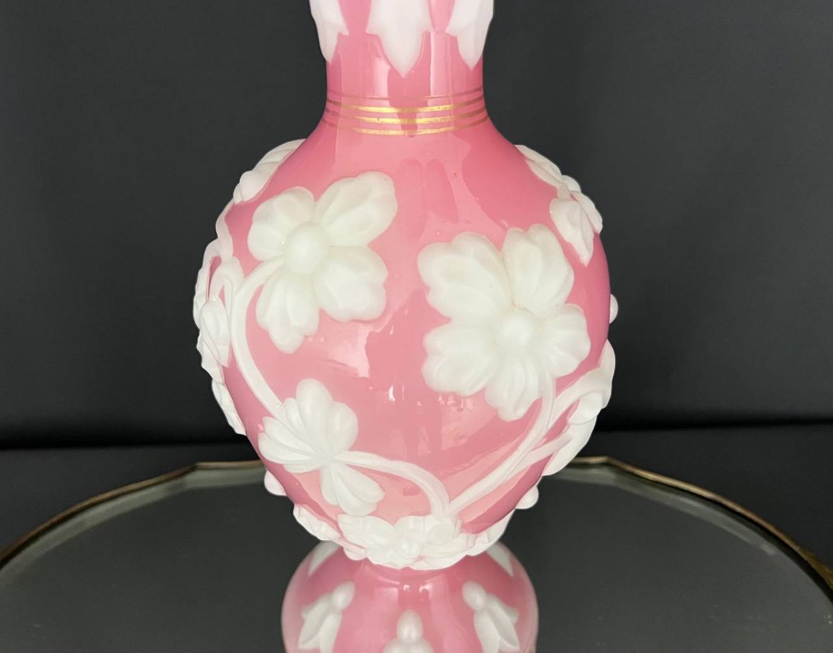 Large Pink Opaline Vase With White Applied Decoration Attributed To Baccarat-photo-3