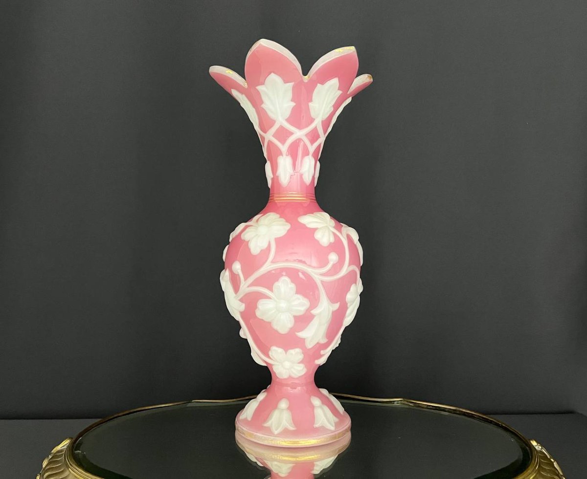 Large Pink Opaline Vase With White Applied Decoration Attributed To Baccarat-photo-6