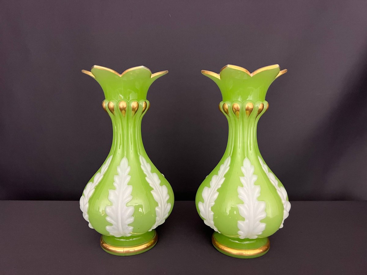 Pair Of Green And White Opaline Vases, Attributed To Baccarat, Napoleon III Period