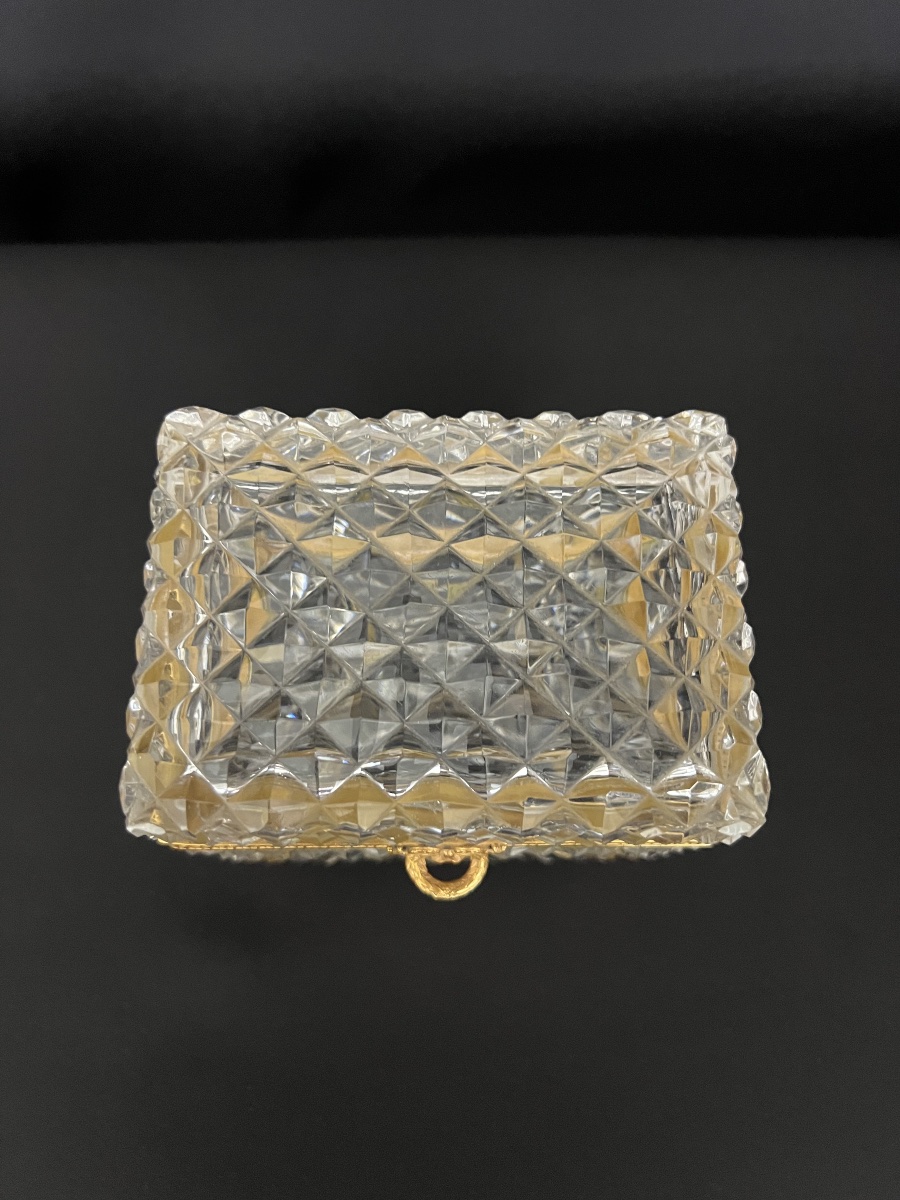 Diamond-cut Crystal Case With Gold Frame-photo-4