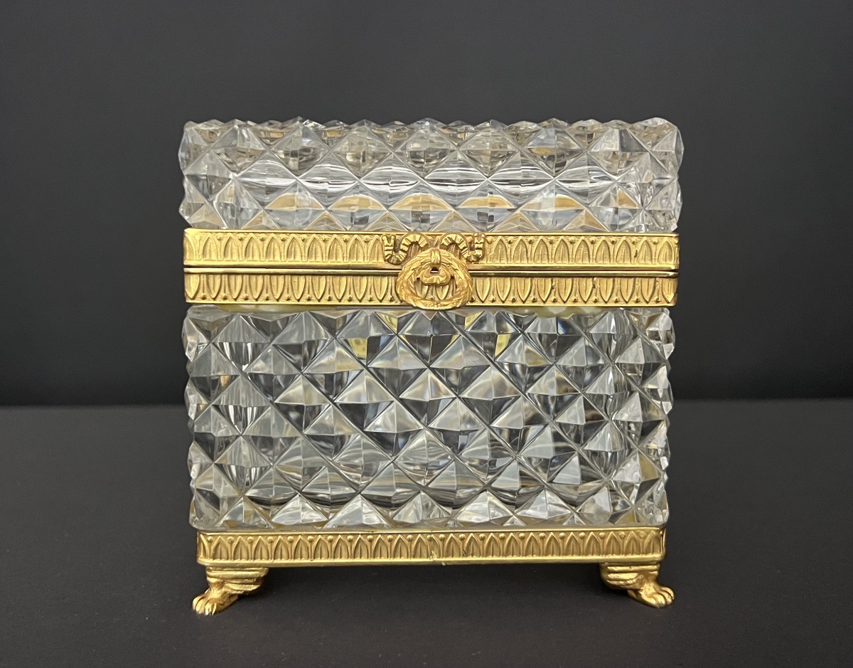 Diamond-cut Crystal Case With Gold Frame