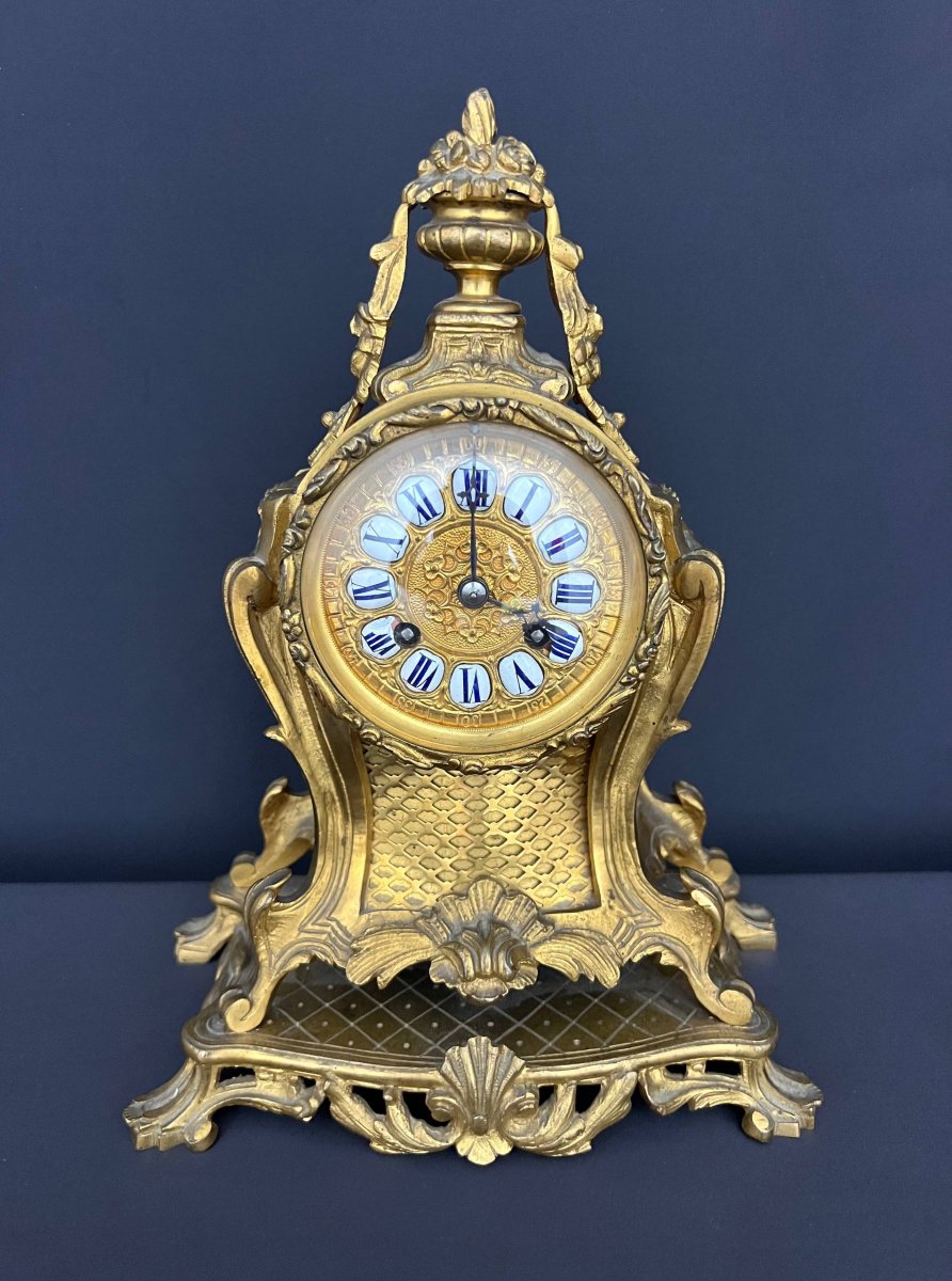 Pendule de style Louis XV en bronze doré-photo-2