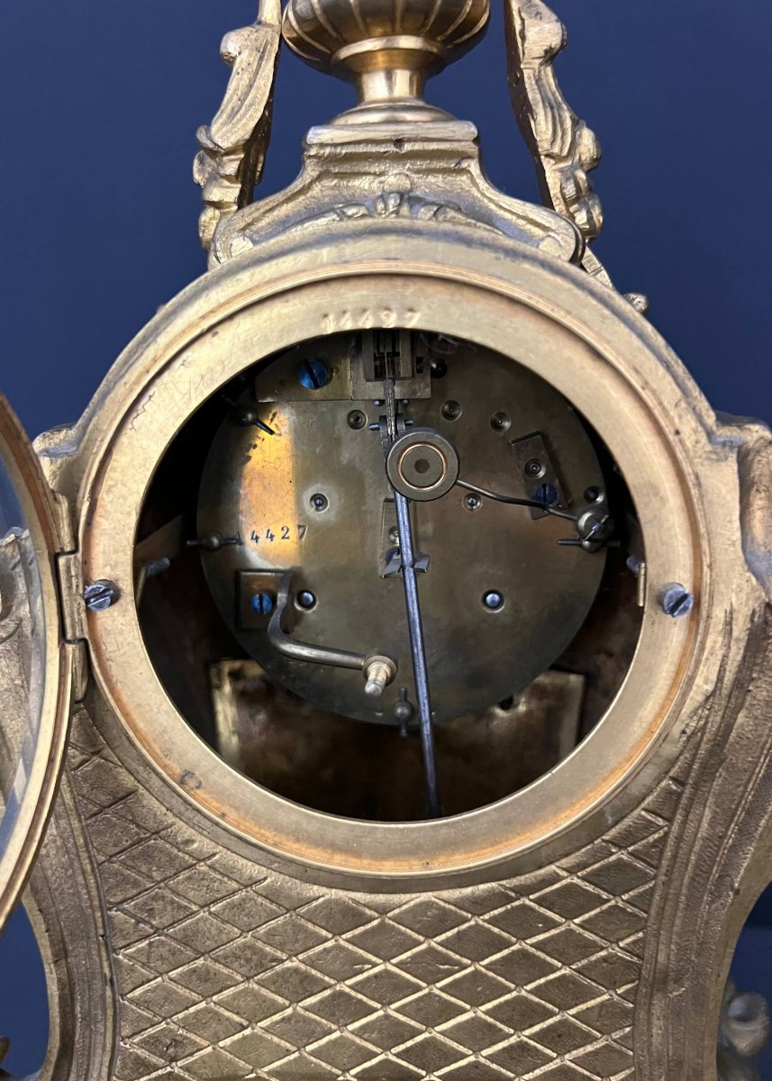 Pendule de style Louis XV en bronze doré-photo-2