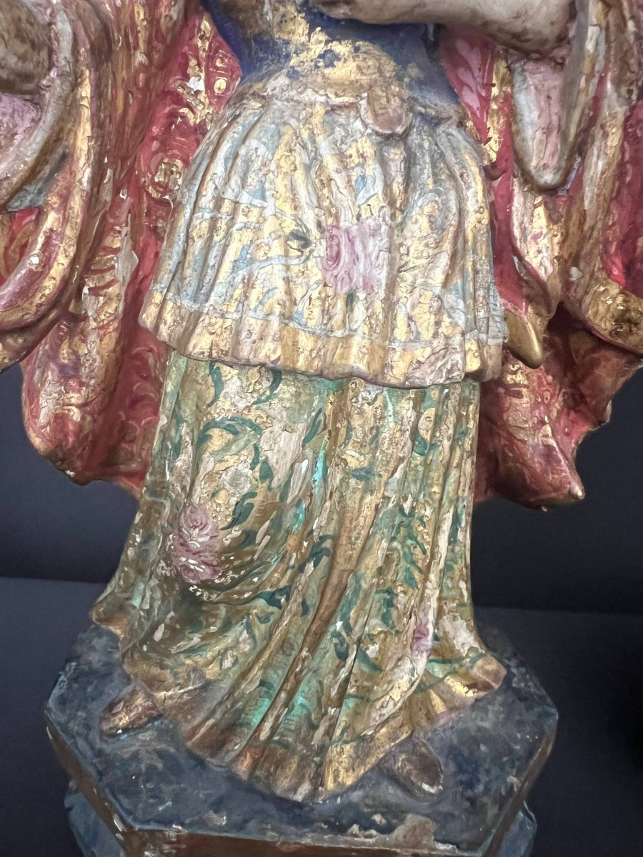 Paire de sculptures religieuses en bois polychrome et doré, Vierge couronnée et Saint Joseph-photo-1