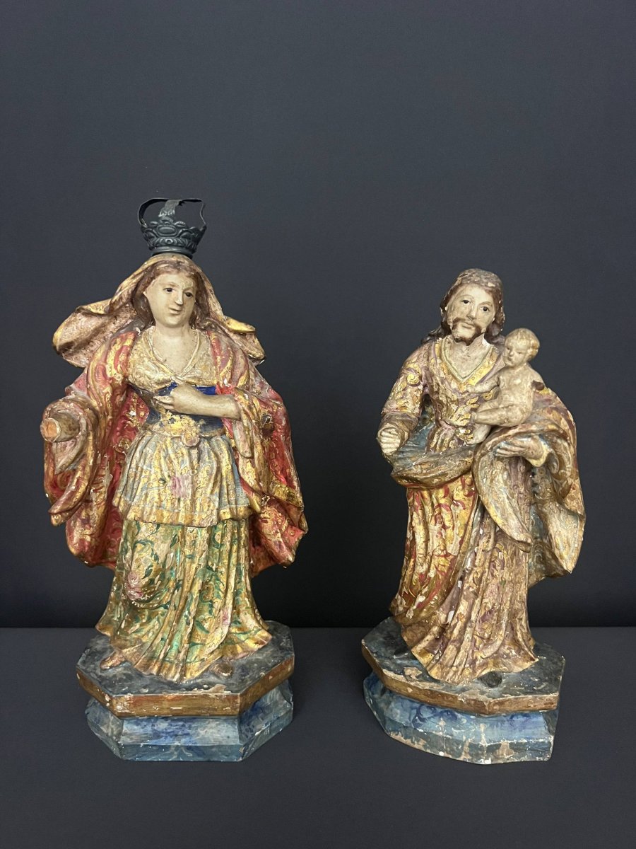 Paire de sculptures religieuses en bois polychrome et doré, Vierge couronnée et Saint Joseph