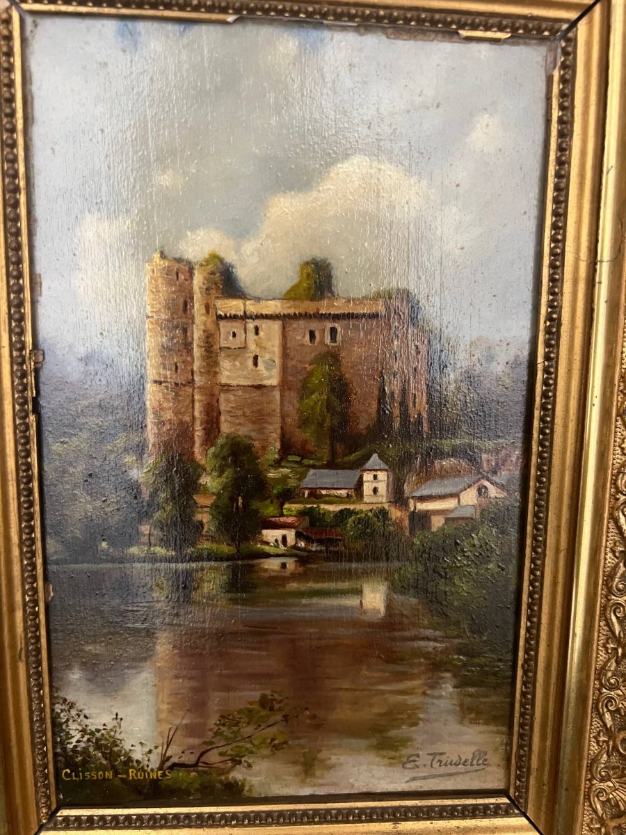 Vue du château de Clisson, huile sur carton signée E. Trudelle-photo-2