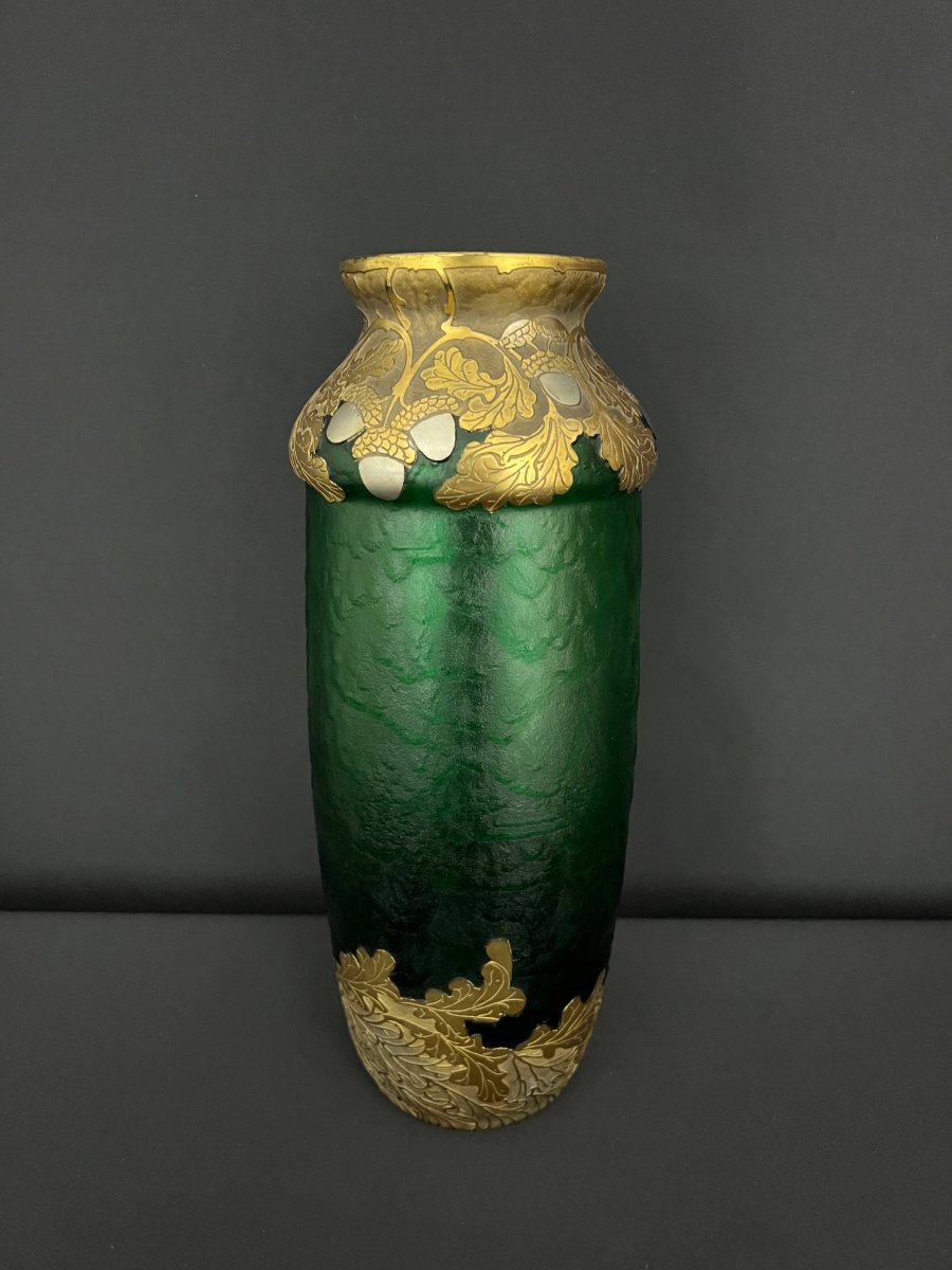 Montjoye - François-Théodore Legras, vase en verre vert givré à décor de feuilles de chêne-photo-1