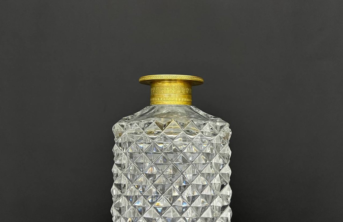 Cut Crystal Whiskey Decanter With Diamond-point Design-photo-3