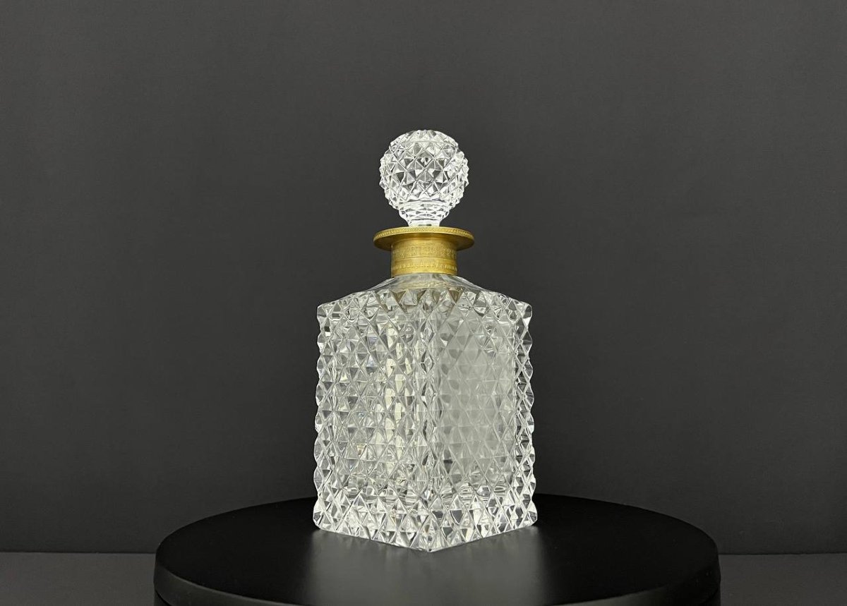 Cut Crystal Whiskey Decanter With Diamond-point Design