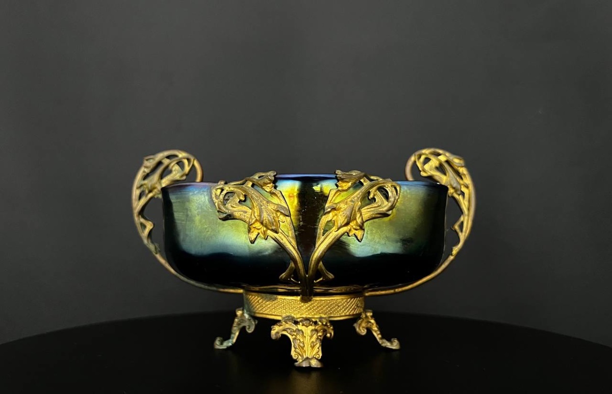 Art Nouveau Glass Goblet With Iridescent Finish By Loetz / Kralik, With A Setting Attributed To Lucien Marcel Bing-photo-3