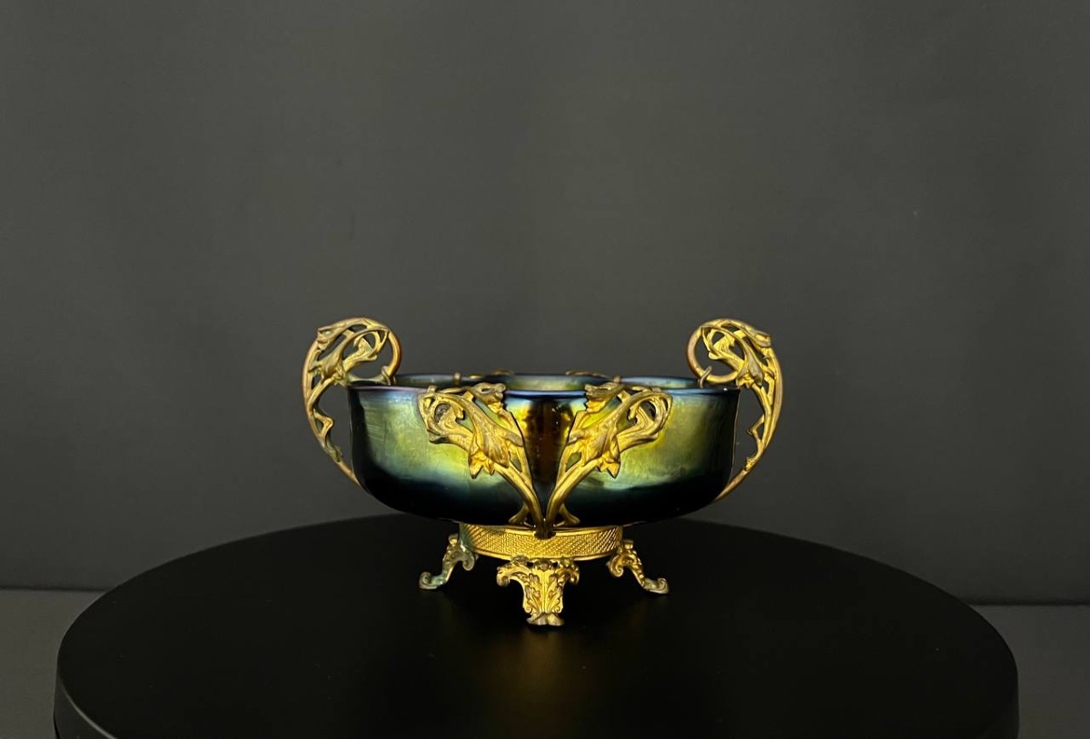 Art Nouveau Glass Goblet With Iridescent Finish By Loetz / Kralik, With A Setting Attributed To Lucien Marcel Bing-photo-2