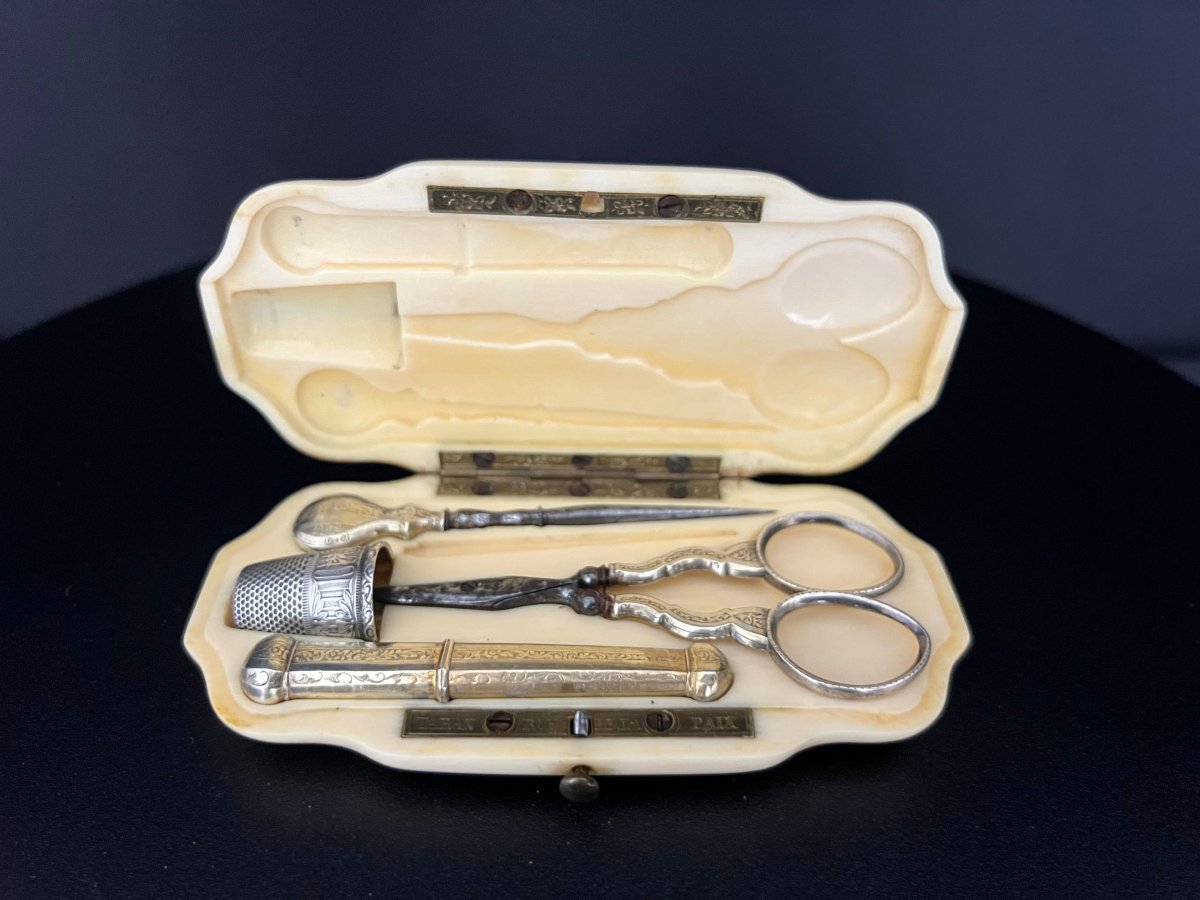 Vermeil Sewing Kit By Tahan, Paris – 19th Century