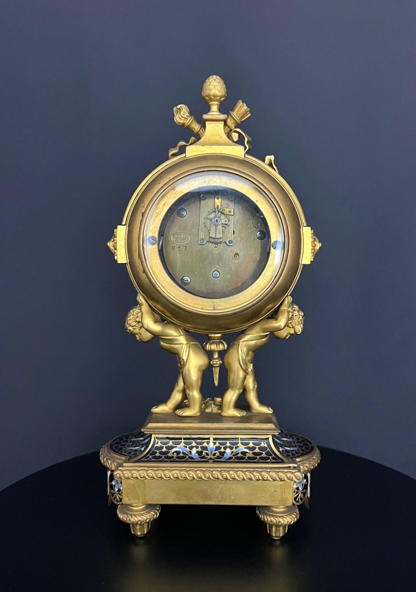 Pendule de cheminée en bronze doré et émaux polychromes aux putti-photo-4