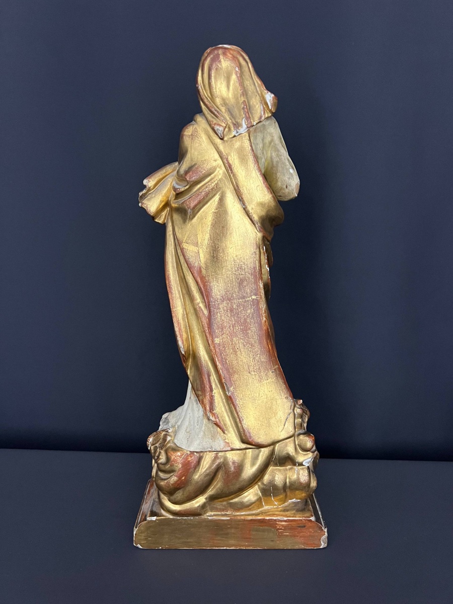 Carved, Polychrome, And Gilded Wooden Statue Of The Virgin Mary In Prayer-photo-1
