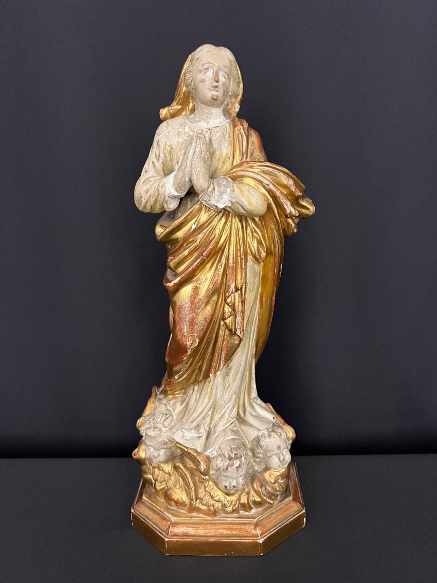 Carved, Polychrome, And Gilded Wooden Statue Of The Virgin Mary In Prayer