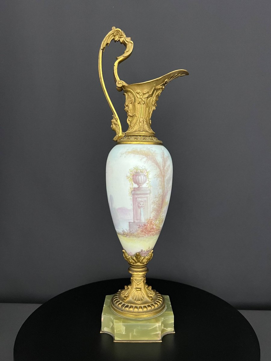 Aiguière décorative en porcelaine peinte, monture en bronze doré-photo-2