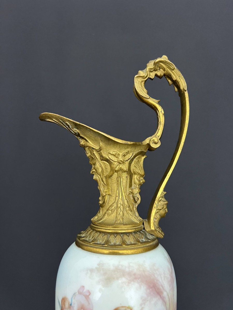 Aiguière décorative en porcelaine peinte, monture en bronze doré-photo-3