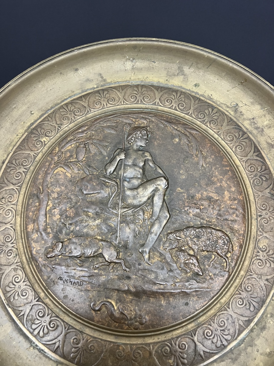Alfred Pierre Richard (1844–1884) – Large Bronze Cup With Neo-greek Decoration-photo-2