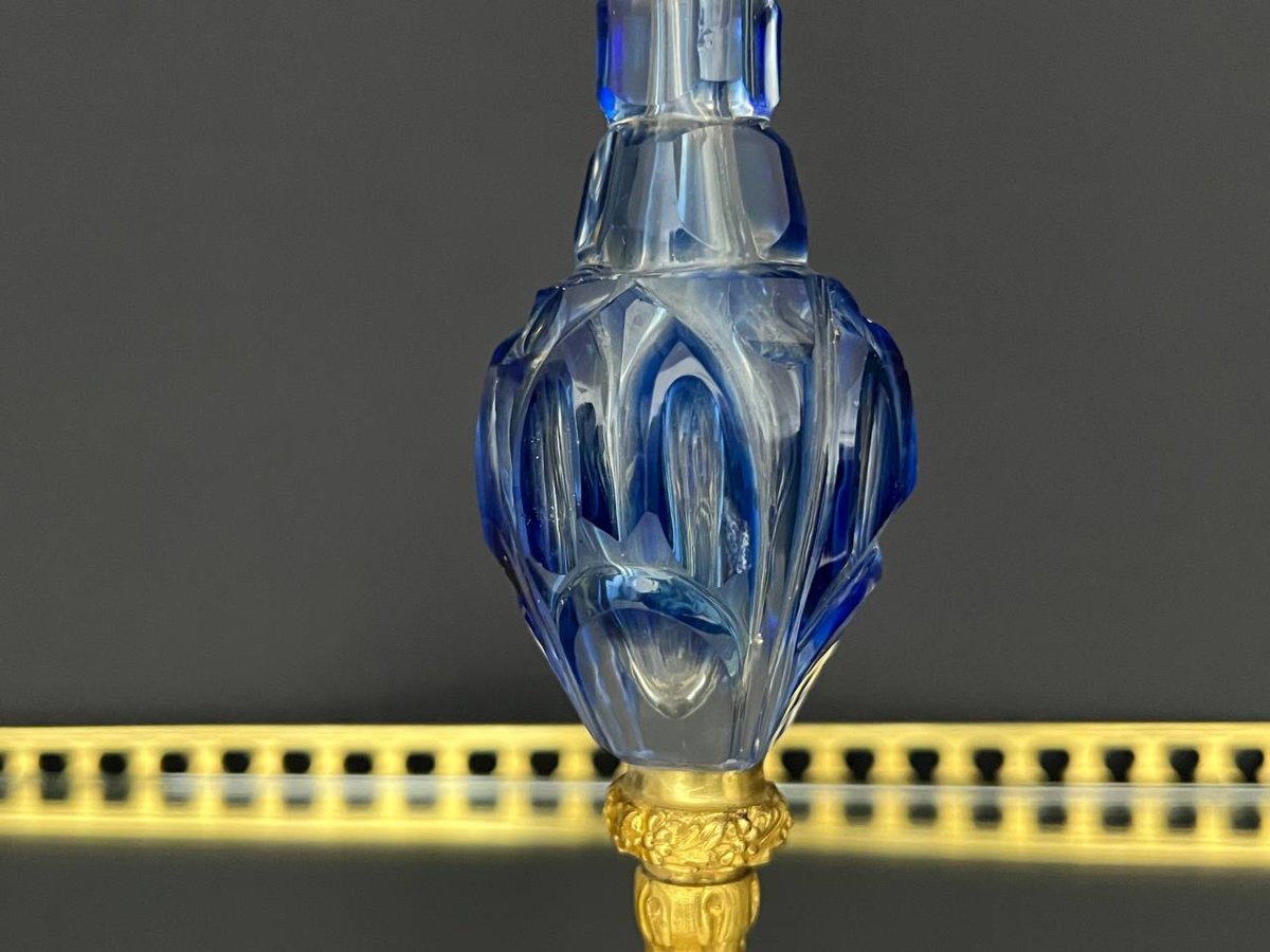 Aiguière en cristal bleu taillé et bronze doré, attribuée à Baccarat – époque Napoléon III-photo-4
